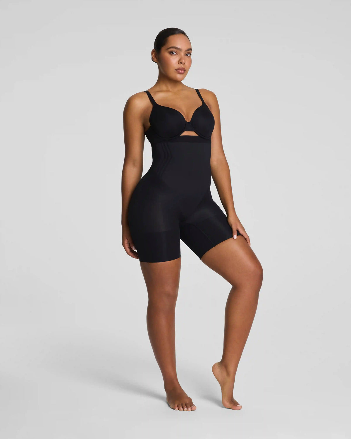 SPANXsculpt® GoFigure High-Waisted Mid-Thigh Short | Very Black