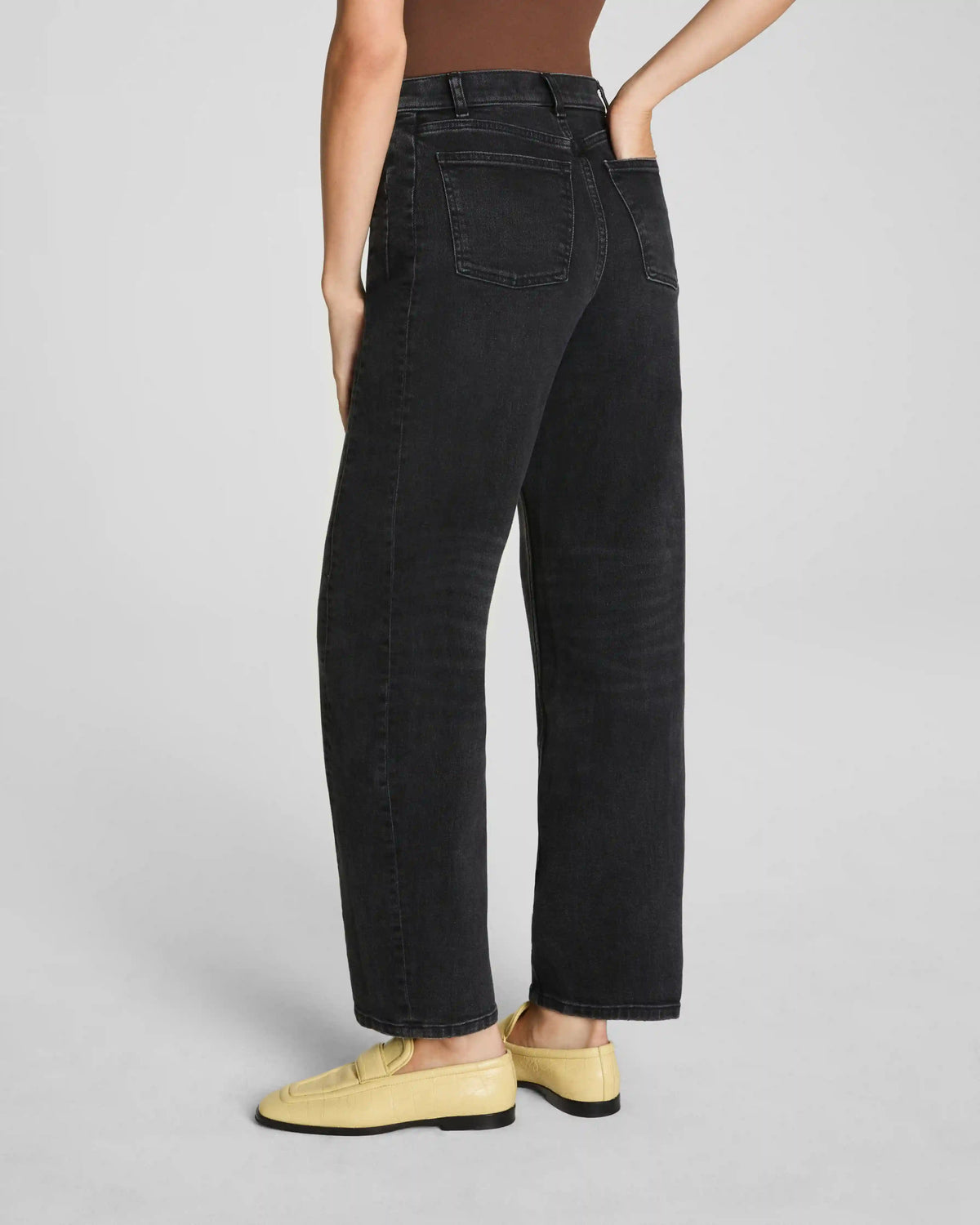 SPANXshape® Authentic 360 Barrel Leg Jeans | Carbon