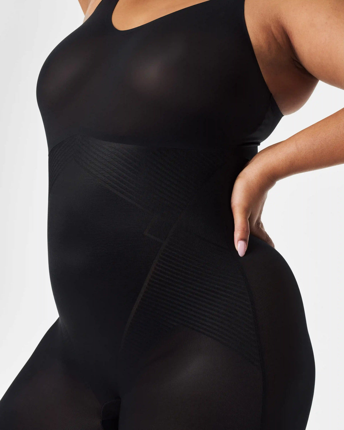 SPANXshape® Invisible Mid-Thigh Bodysuit | Very Black
