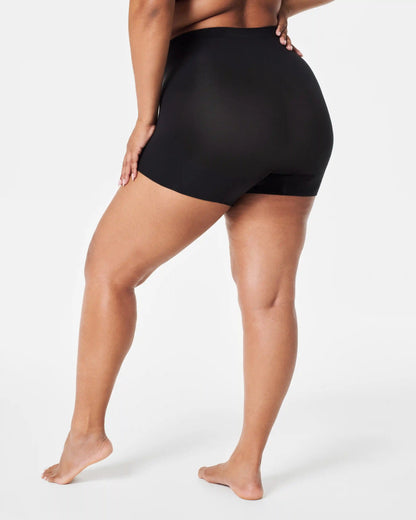 SPANXsculpt® Seamless Power Shorty | Very Black