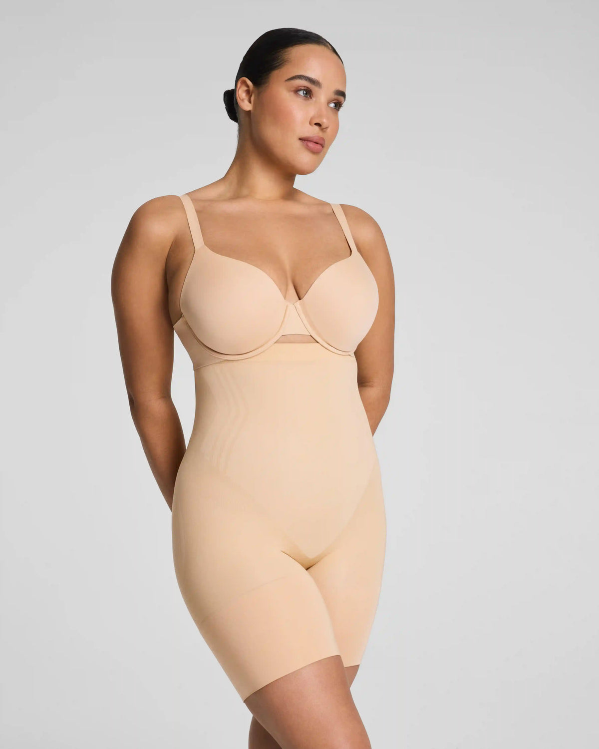 SPANXsculpt® GoFigure High-Waisted Mid-Thigh Short | Honey