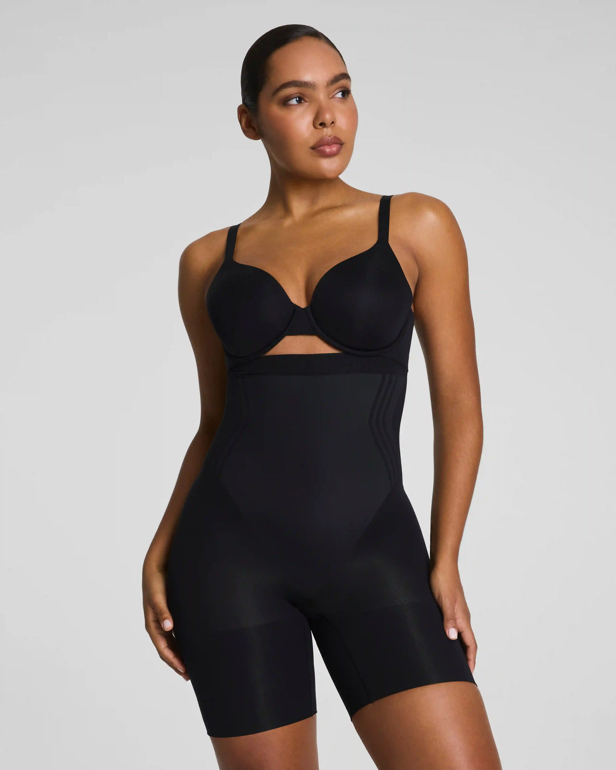 SPANXsculpt® GoFigure High-Waisted Mid-Thigh Short