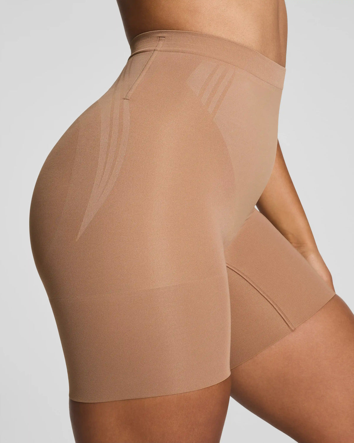 SPANXsculpt® GoFigure Mid-Thigh Short | Cinnamon