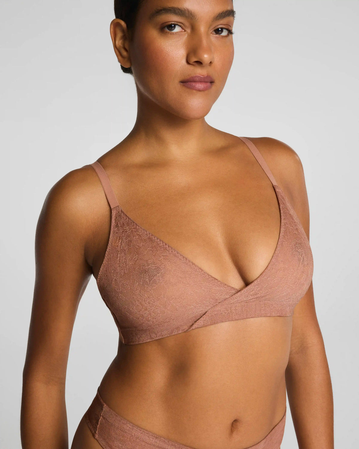 SPANXsupersmooth® Day to Date Night Lace Bralette | Cinnamon