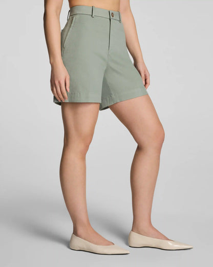 SPANXsupersmooth® Stretch Twill Short, 7" | Sage Brush