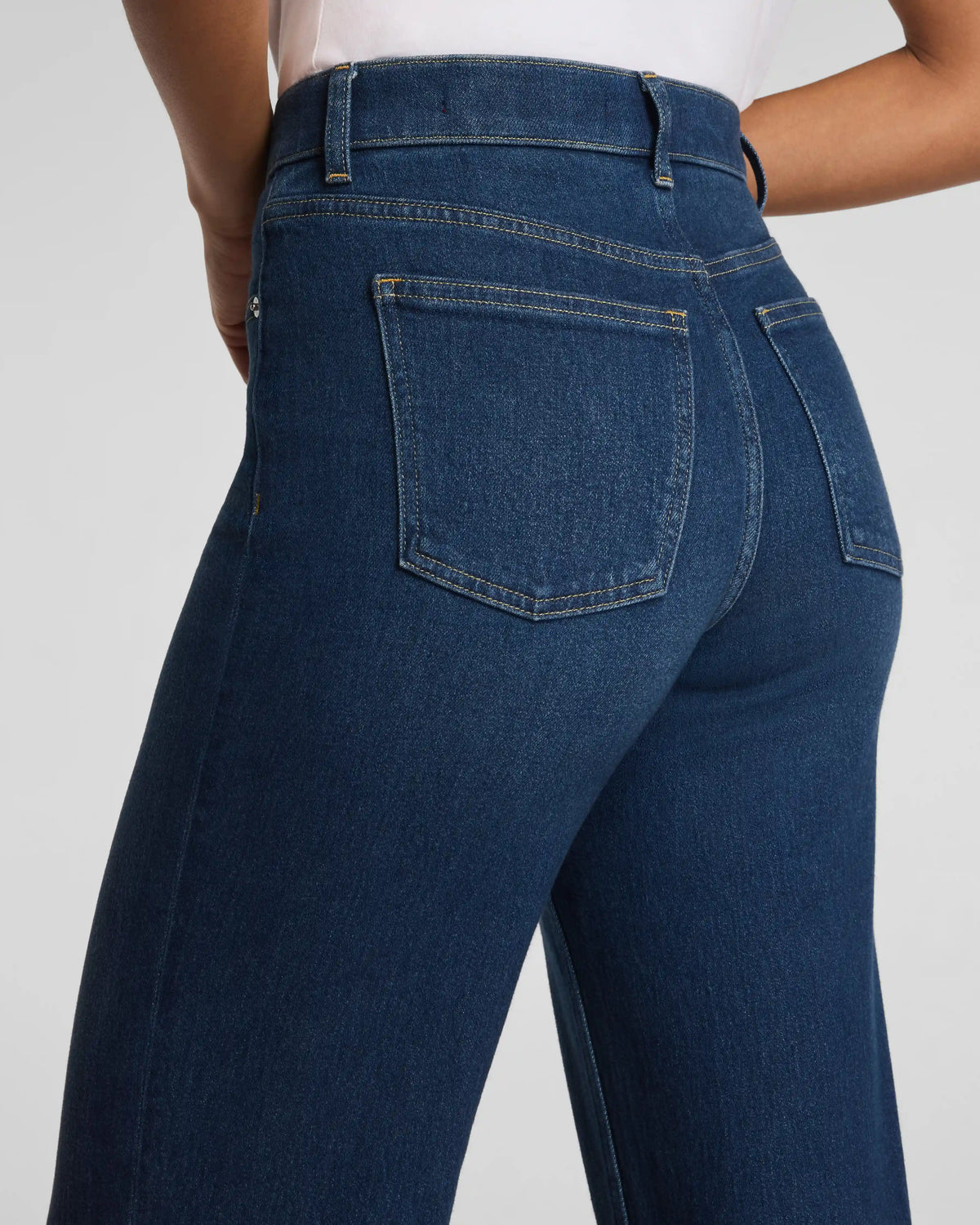 SPANXshape® Authentic 360 Mid-Rise 90s Straight Leg Jeans | Adriatic Blue