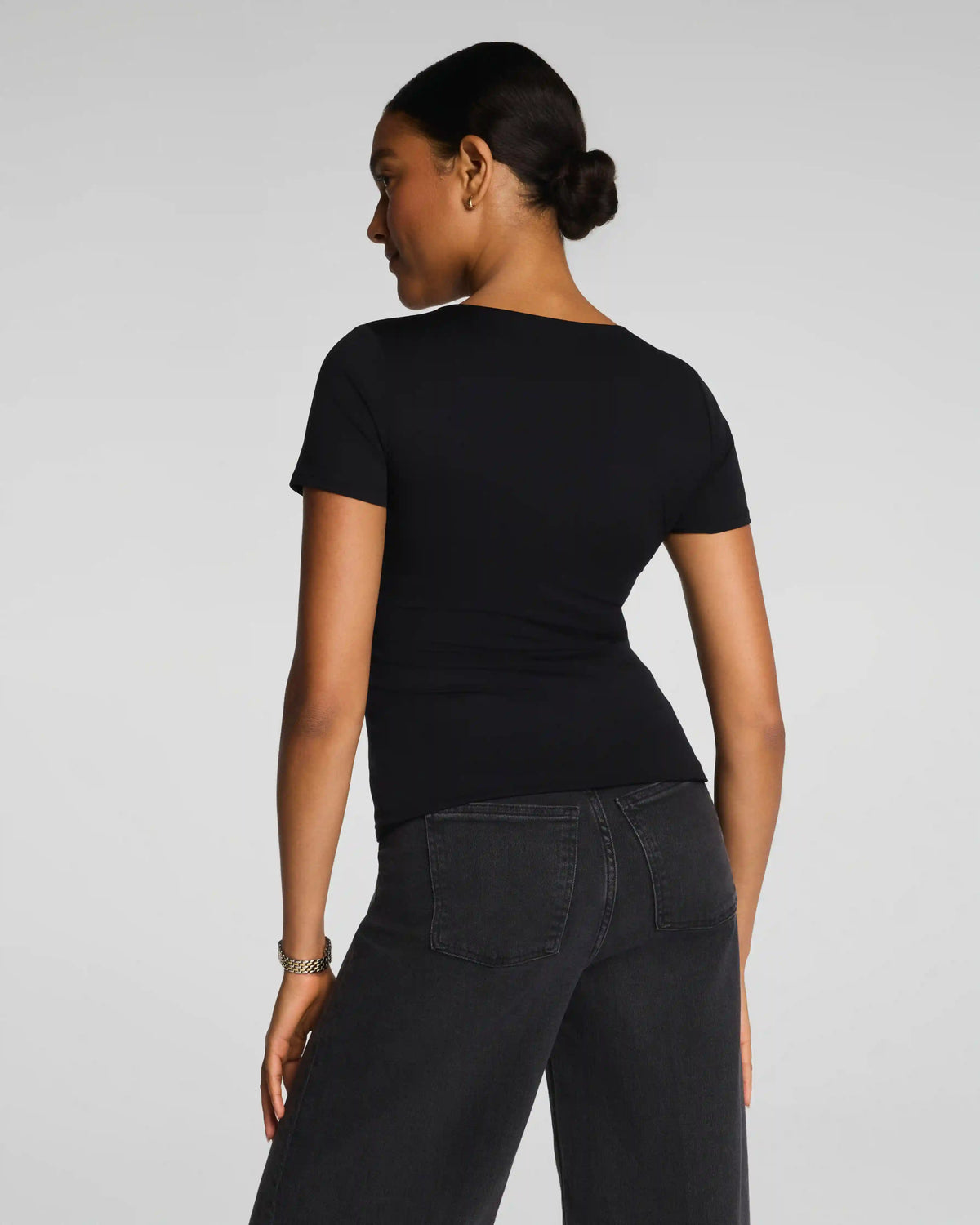 SPANXsmooth® Jersey V-Neck Tee | Classic Black