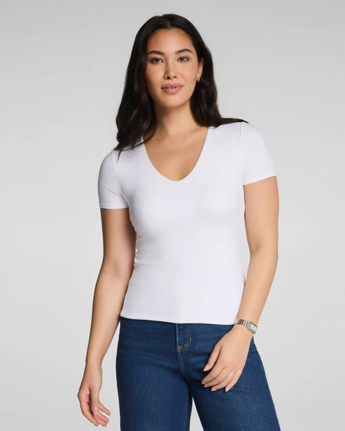 SPANXsmooth® Jersey V-Neck Tee