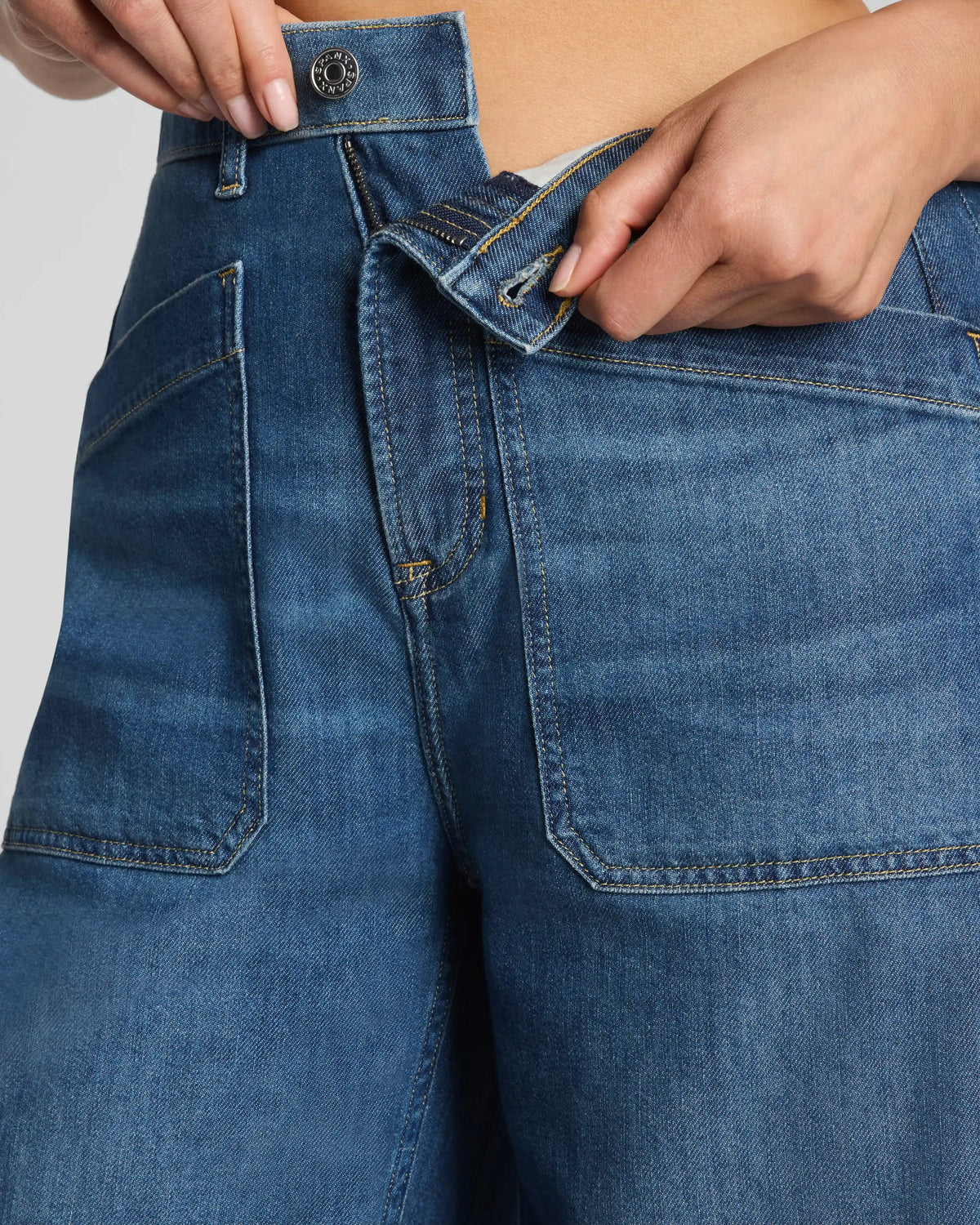 SPANXsupersmooth® Authentic 360 Lightweight Utility Barrel Leg Jeans | Oceanic