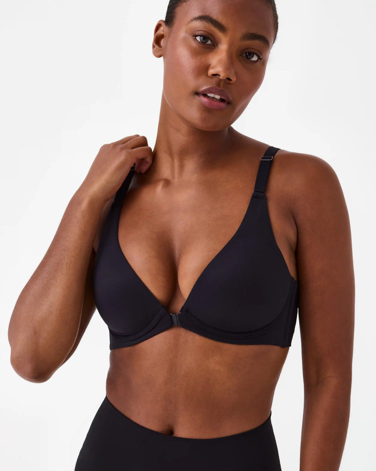 SPANXsmooth® Bra-llelujah!® Adjustable Plunge Wireless Lift Bra | Very Black