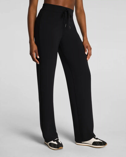 SPANX AirEssentials® Straight Leg Pant | Very Black