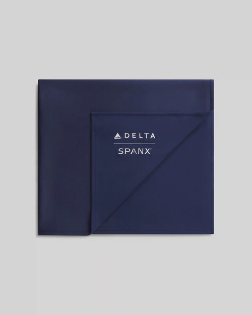 Delta x SPANX AirEssentials® Blanket | Timeless Navy