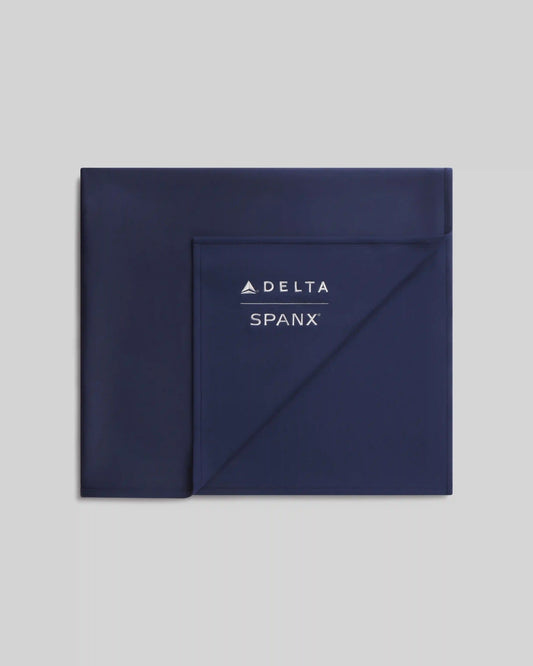 Delta x SPANX AirEssentials® Blanket | Timeless Navy